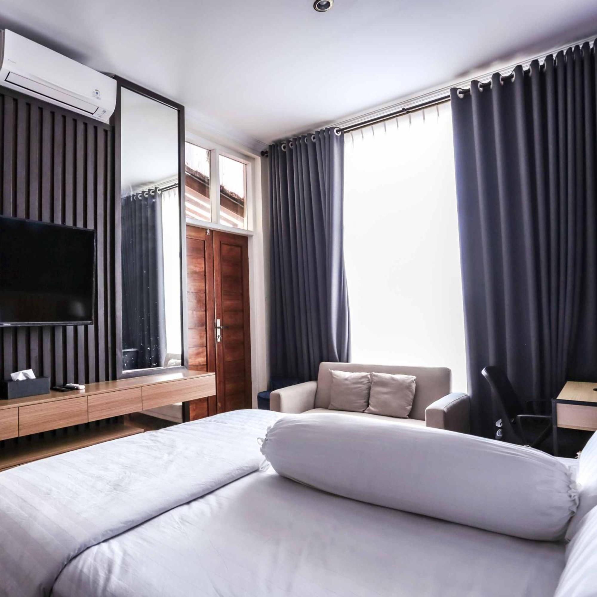 Inez Homestay Джокьякарта Экстерьер фото