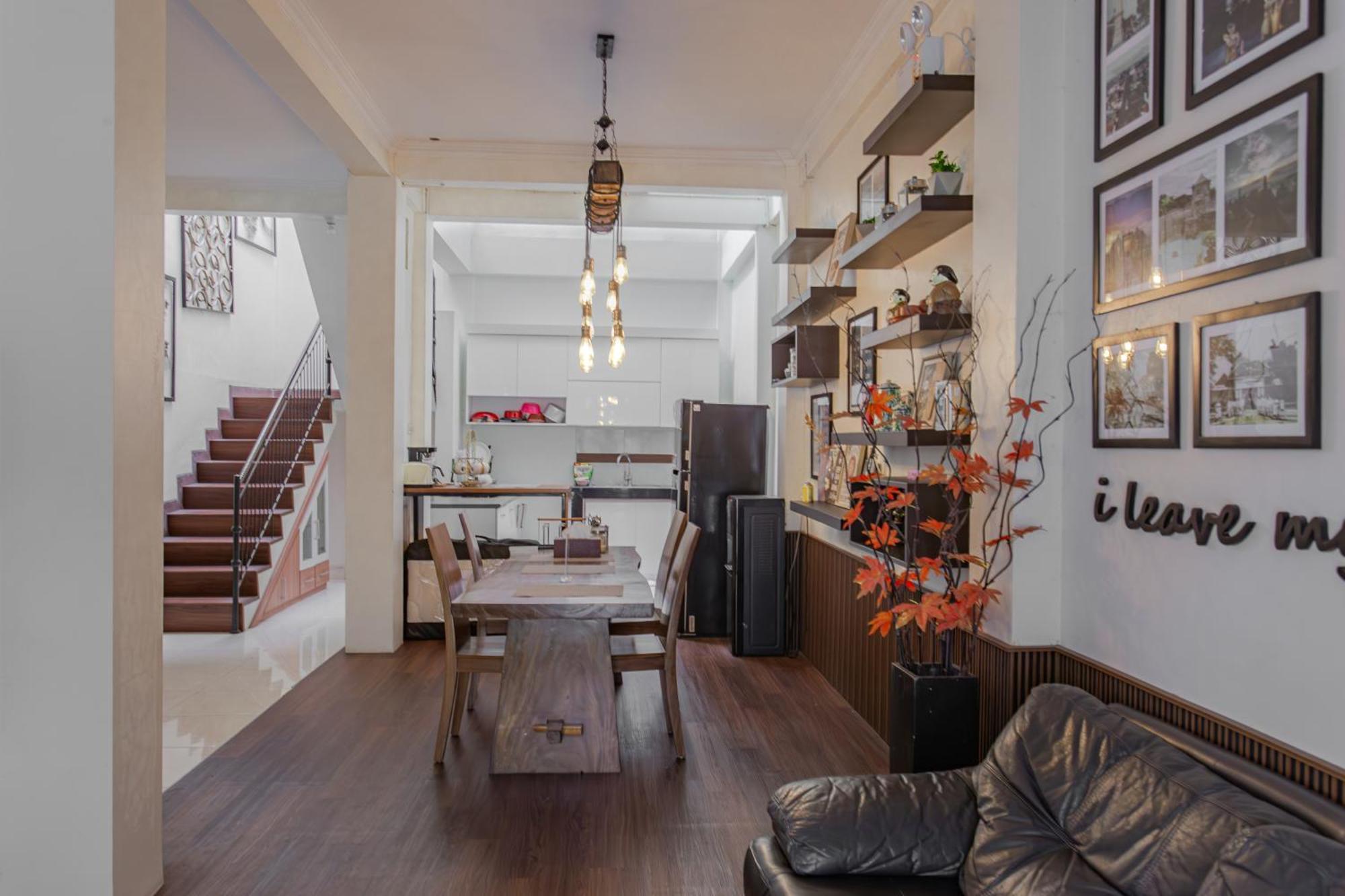 Inez Homestay Джокьякарта Экстерьер фото